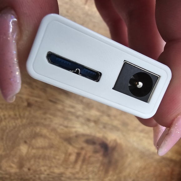 j5create USB-C™ 7- Port HUB Good Condition. - Picture 5 of 7